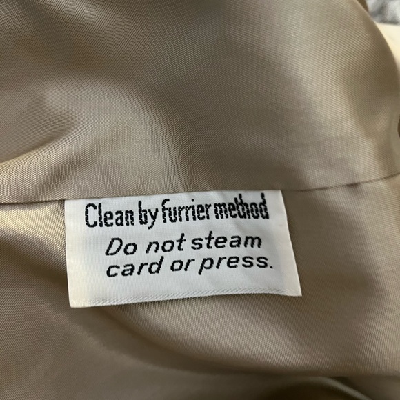 Jacques Saint Laurent Faux Fur Vintage 3/4 Coat Size Medium Color Gray. … - Picture 5 of 9